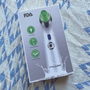 NWTs June Julien Blackhead Remover Vaccum